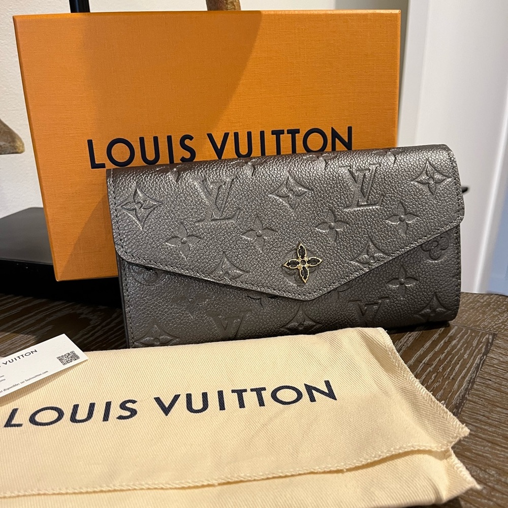 Louis Vuitton Wallet Limited Edition